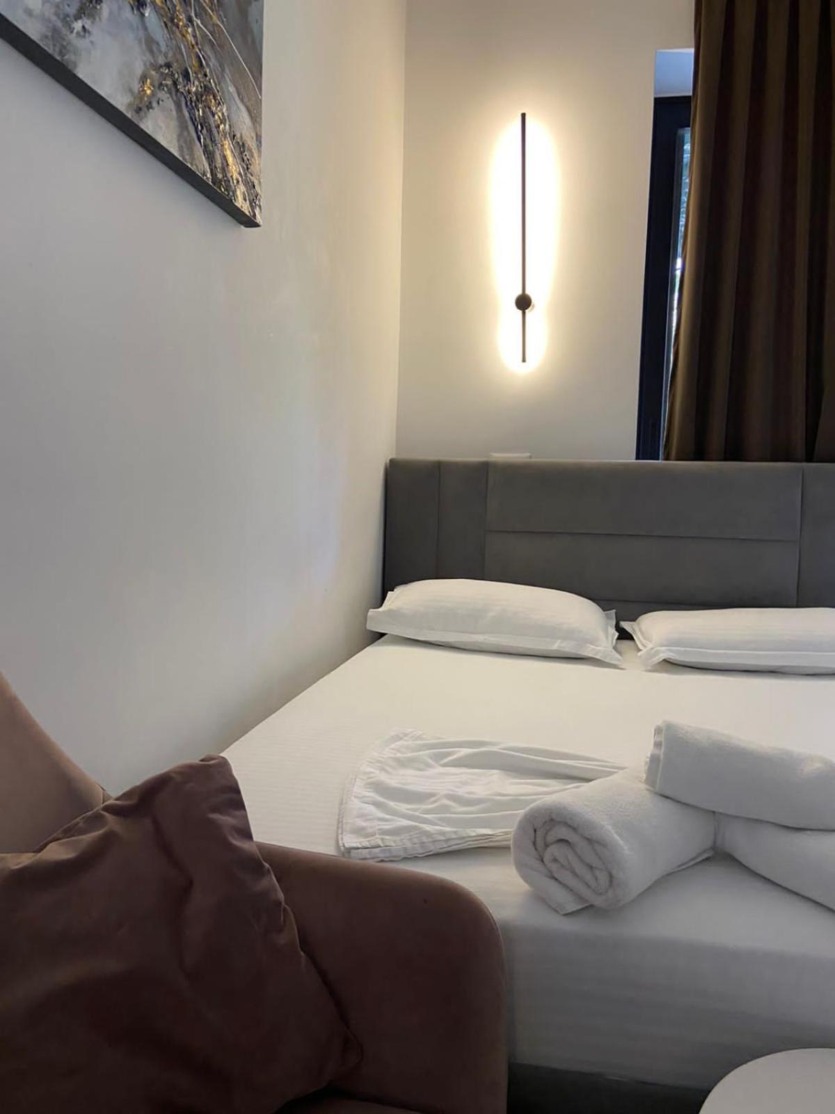 Luxury Apartments Blloku Tirana Bagian luar foto