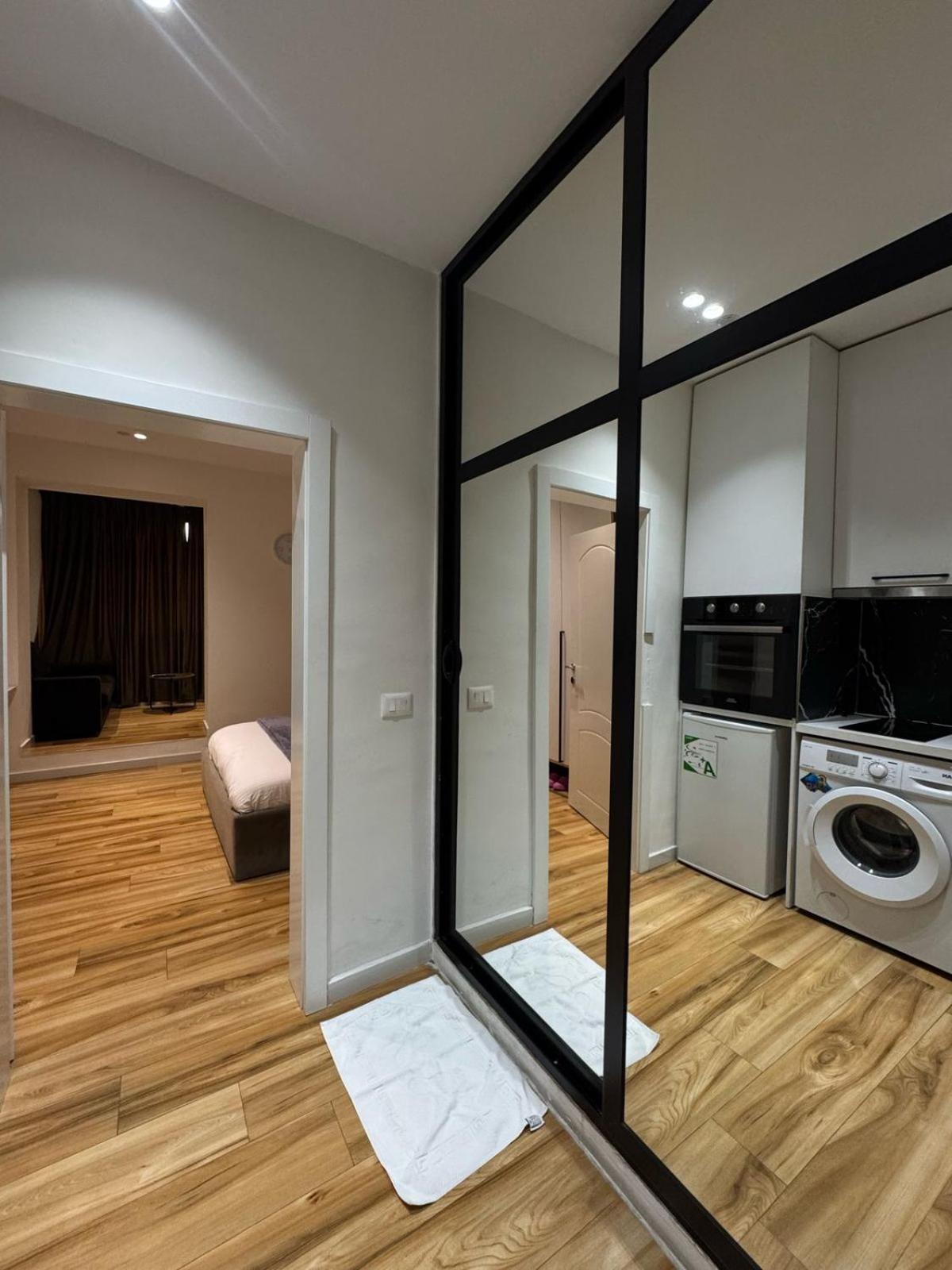 Luxury Apartments Blloku Tirana Bagian luar foto