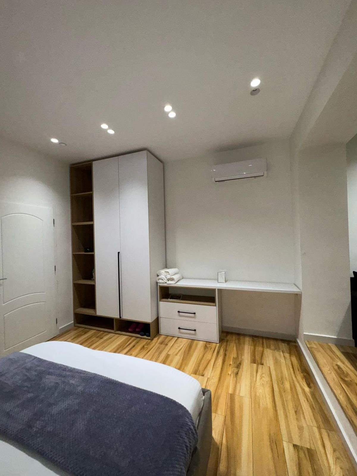 Luxury Apartments Blloku Tirana Bagian luar foto