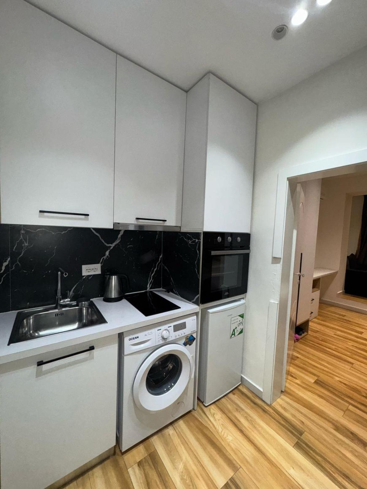 Luxury Apartments Blloku Tirana Bagian luar foto
